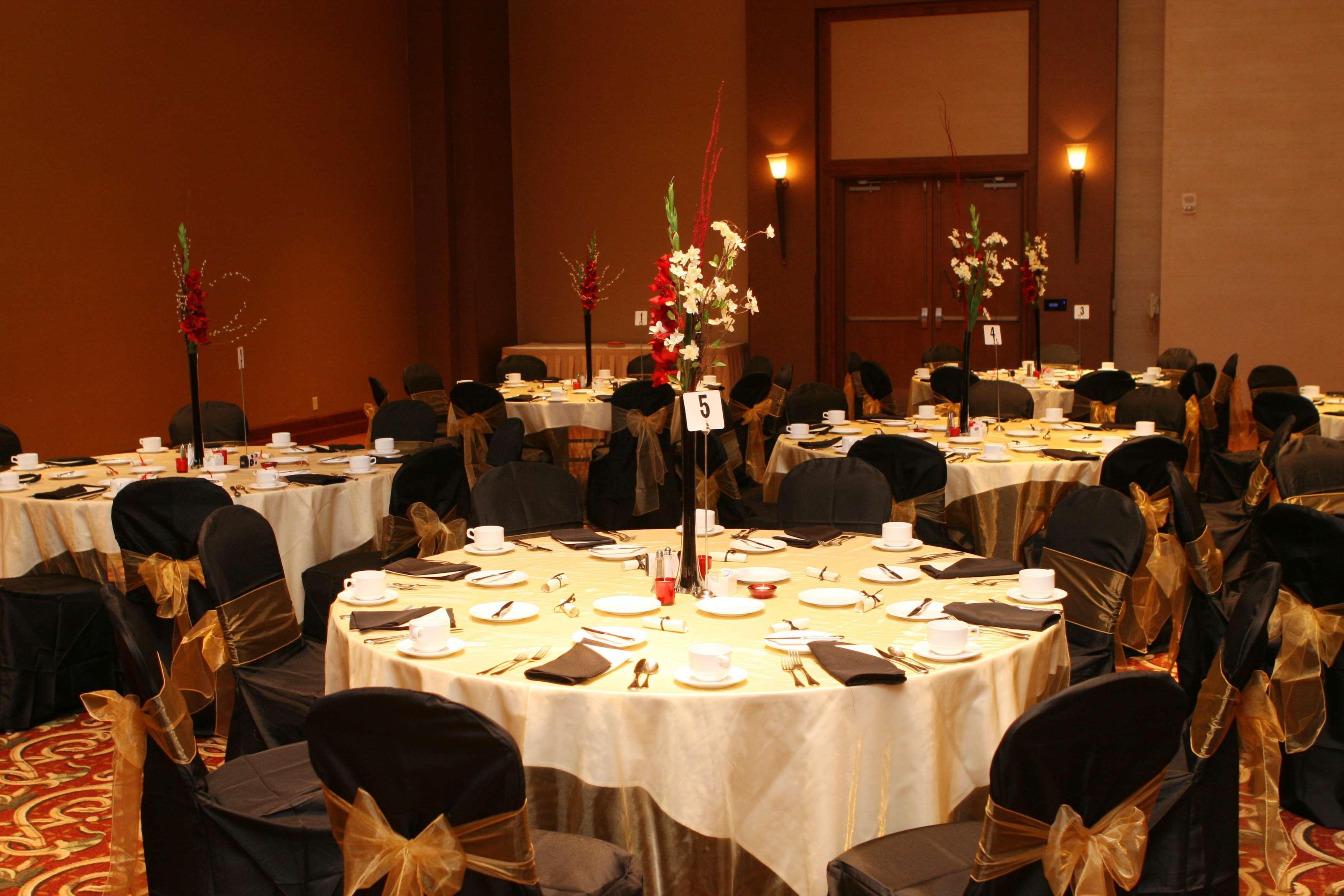 Doubletree By Hilton Bay City - Riverfront Nhà hàng bức ảnh