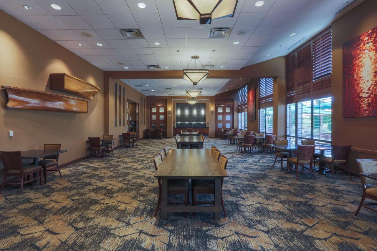 Doubletree By Hilton Bay City - Riverfront Ngoại thất bức ảnh
